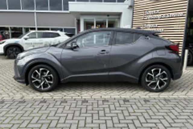 Toyota C-HR (2021) thumbnail 4