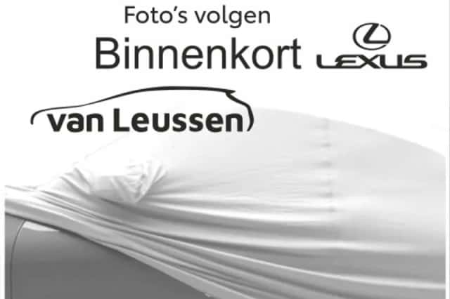 Lexus NX (2017) thumbnail 2