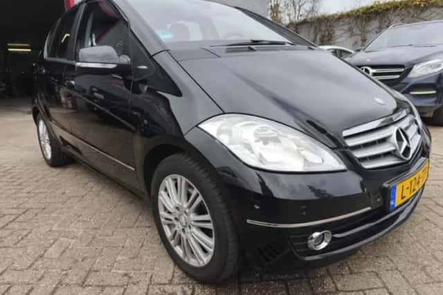 Mercedes-Benz A-Klasse (2010) thumbnail 1