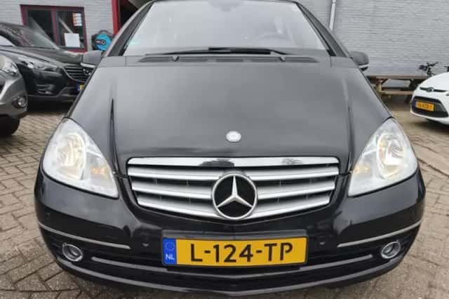 Mercedes-Benz A-Klasse (2010) thumbnail 4
