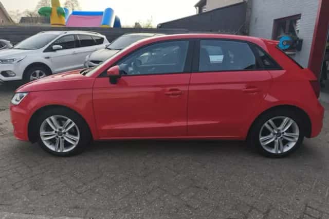 Audi A1 (2018) thumbnail 6