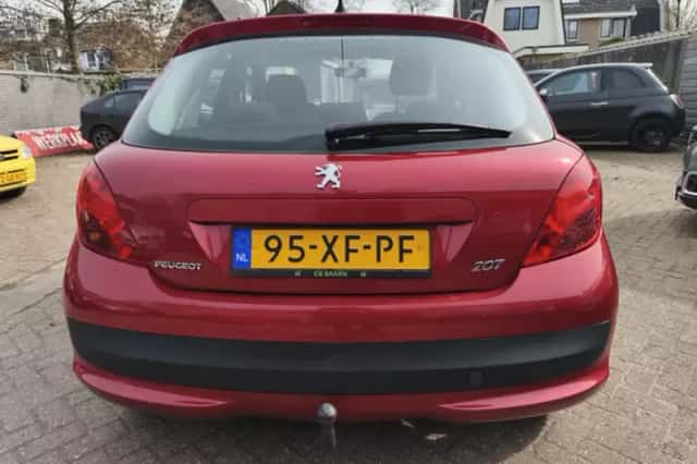 Peugeot 207 (2007) thumbnail 3
