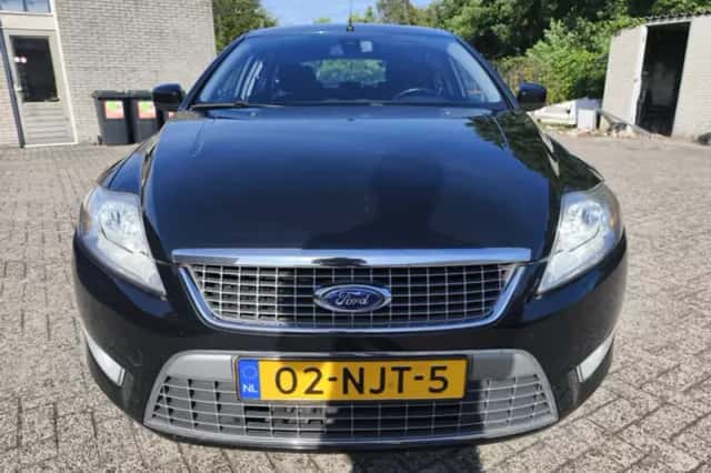 Ford Mondeo (2010) thumbnail 4