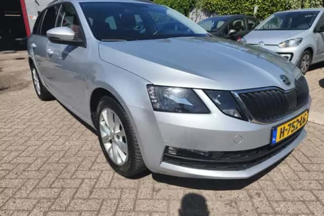 Škoda Octavia (2020) thumbnail 1