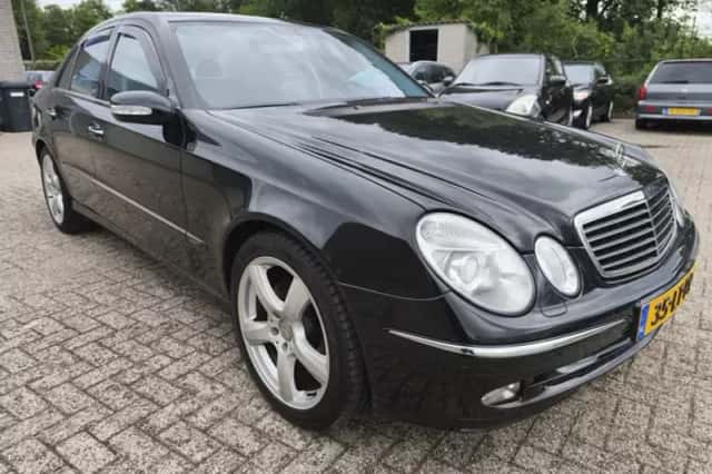 Mercedes-Benz E-Klasse (2003) thumbnail 1