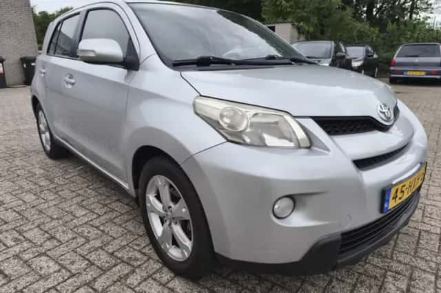 Toyota Urban Cruiser (2009) thumbnail 1