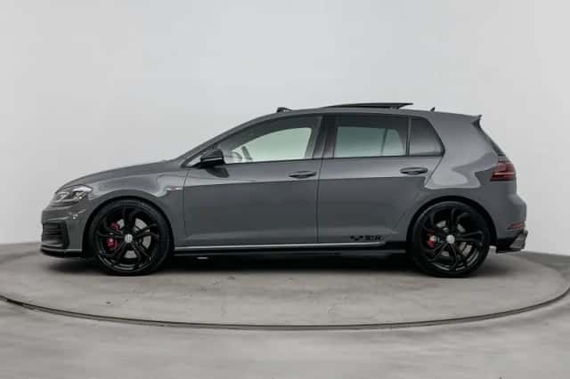 Volkswagen Golf (2019) thumbnail 2