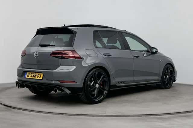 Volkswagen Golf (2019) thumbnail 4