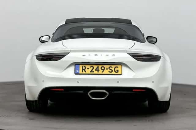 Alpine A110 (2022) thumbnail 3