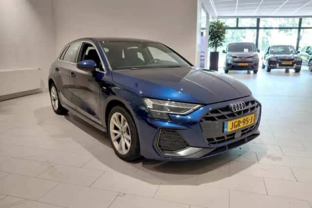 Audi A3 (2025) thumbnail 3