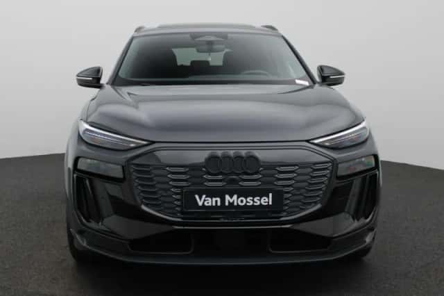 Audi Q6 e-tron (2026) thumbnail 2