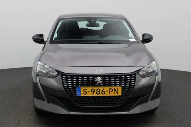 Peugeot 208 (2023) thumbnail 3