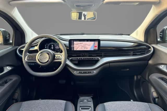 Fiat 500C (2023) thumbnail 4