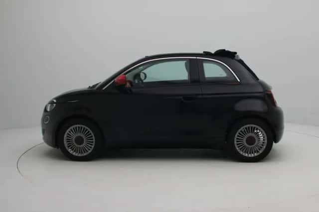 Fiat 500E CABRIO (2023) thumbnail 4