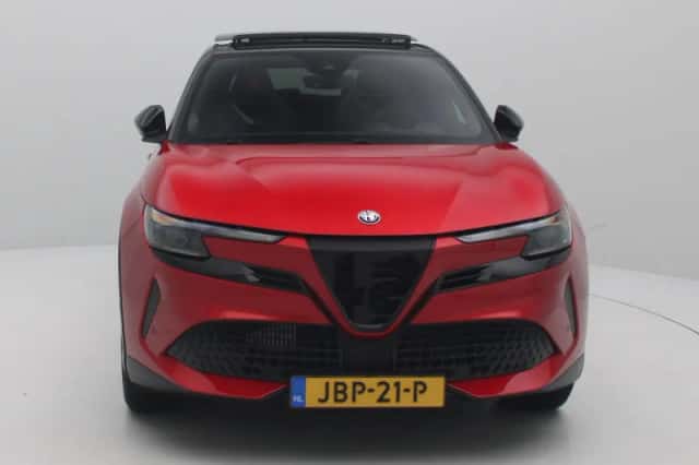 Alfa Romeo Junior (2025) thumbnail 4