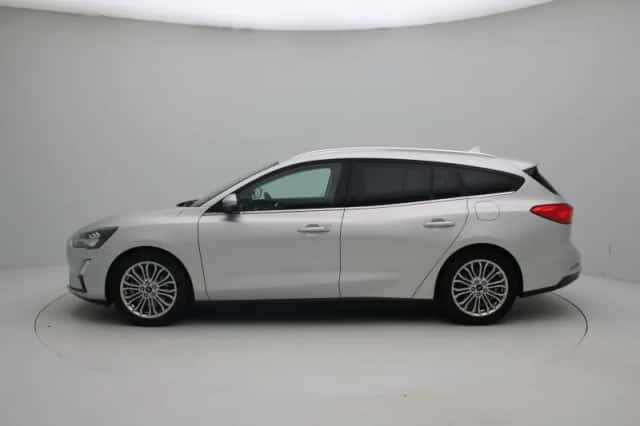 Ford Focus (2020) thumbnail 5