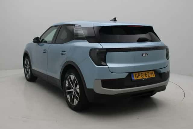 Ford Explorer (2024) thumbnail 2
