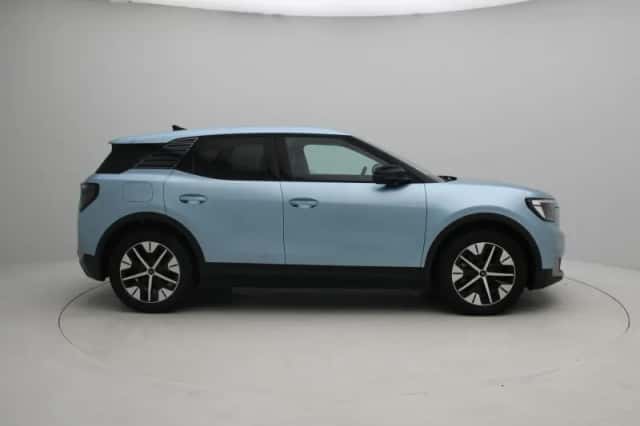 Ford Explorer (2024) thumbnail 6