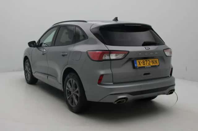 Ford Kuga (2024) thumbnail 2
