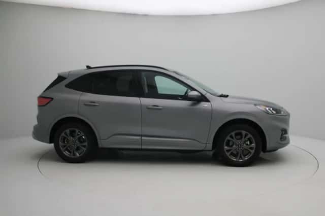 Ford Kuga (2024) thumbnail 6