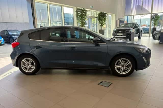 Ford Focus (2020) thumbnail 4