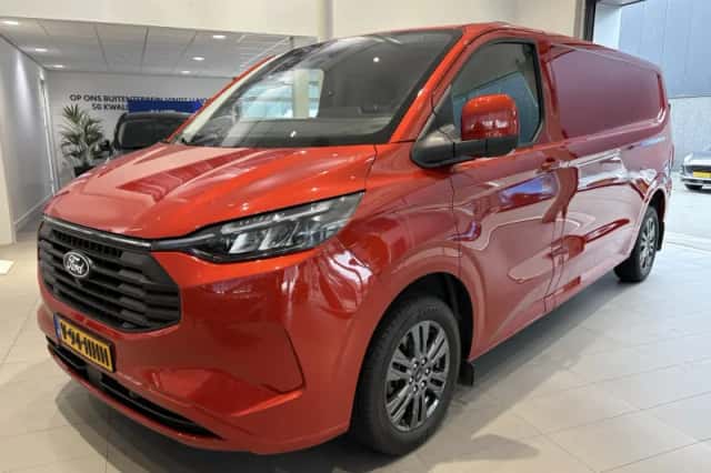 Ford Transit Custom (2024) thumbnail 2