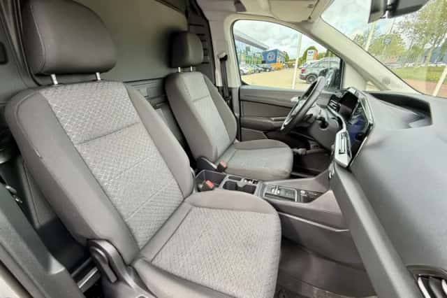 Ford Transit Connect (2025) thumbnail 6