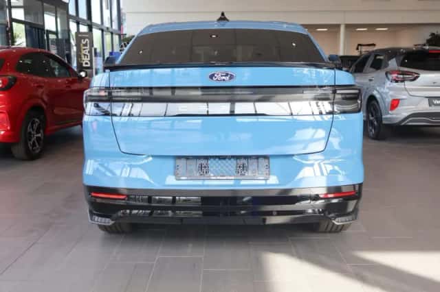 Ford Capri (2026) thumbnail 4