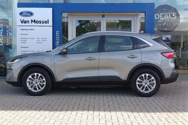 Ford Kuga (2023) thumbnail 6