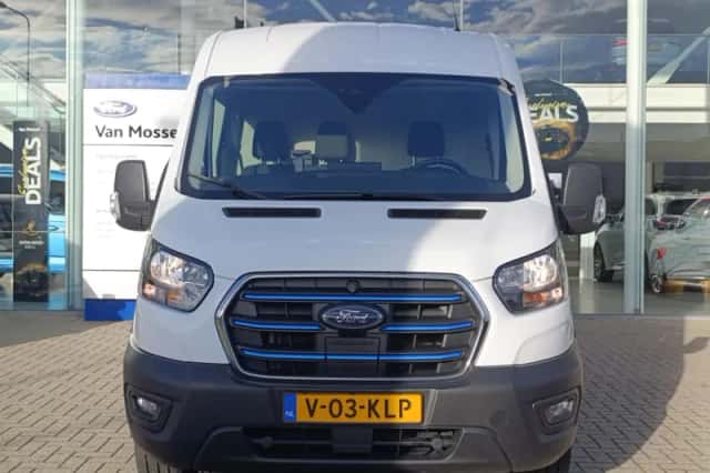 Ford E-Transit (2024) thumbnail 5