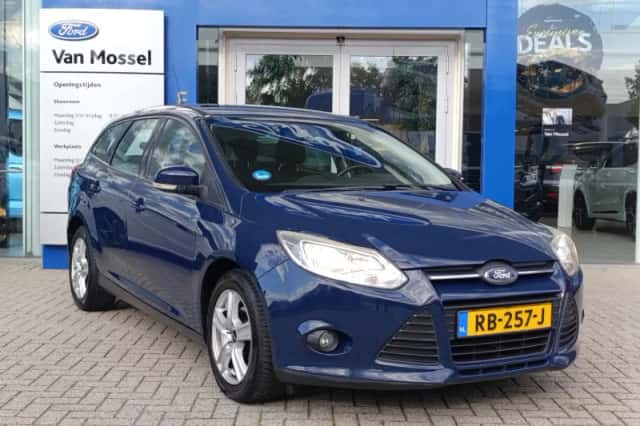 Ford Focus (2014) thumbnail 2