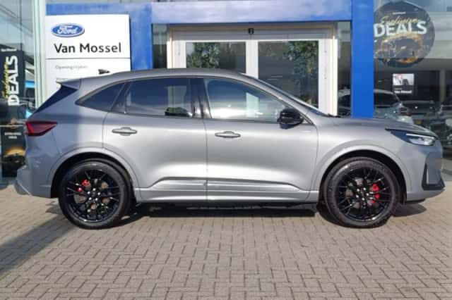 Ford Kuga (2026) thumbnail 5