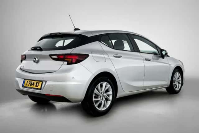 Opel Astra (2020) thumbnail 4