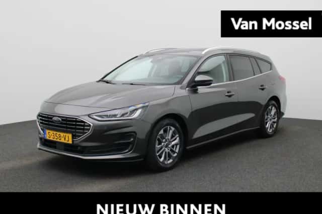 Ford Focus (2023) thumbnail 1