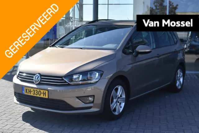Volkswagen Golf Sportsvan (2015) thumbnail 1