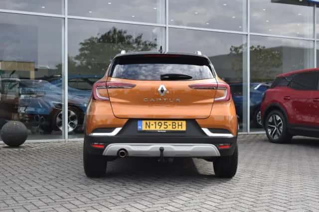 Renault Captur (2021) thumbnail 6