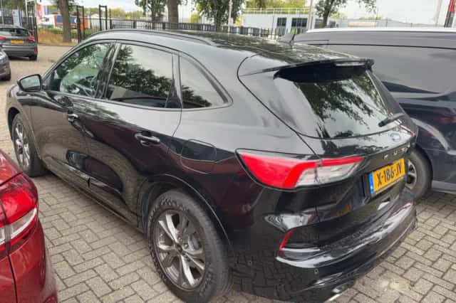 Ford Kuga (2020) thumbnail 2