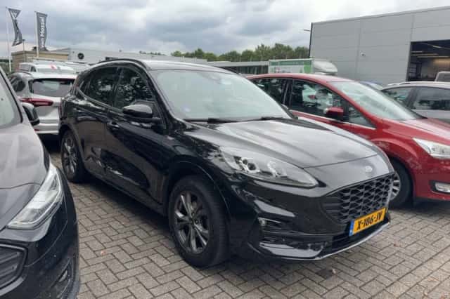 Ford Kuga (2020) thumbnail 5
