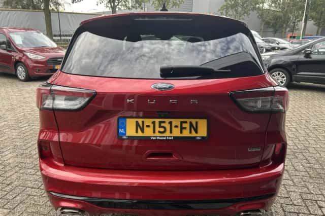 Ford Kuga (2020) thumbnail 4