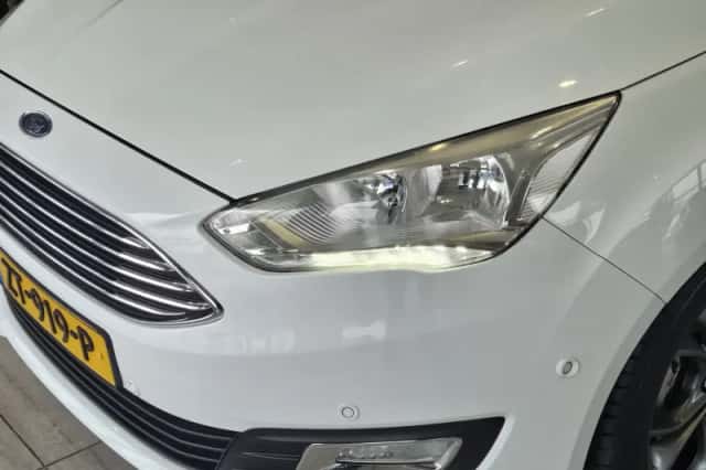 Ford C-Max (2017) thumbnail 6