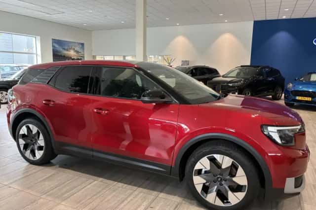 Ford Explorer (2025) thumbnail 6