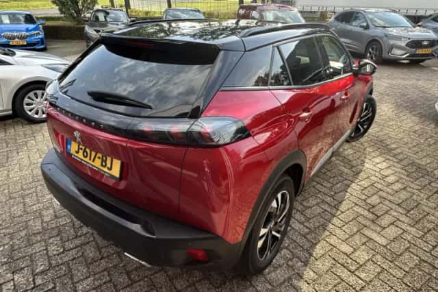 Peugeot 2008 (2020) thumbnail 5