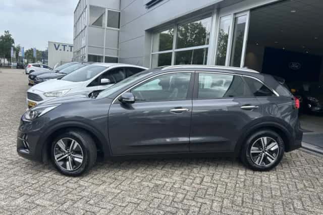Kia Niro (2021) thumbnail 2