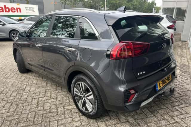 Kia Niro (2021) thumbnail 3