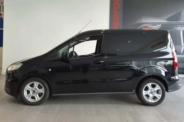 Ford Transit Courier (2023) thumbnail 6