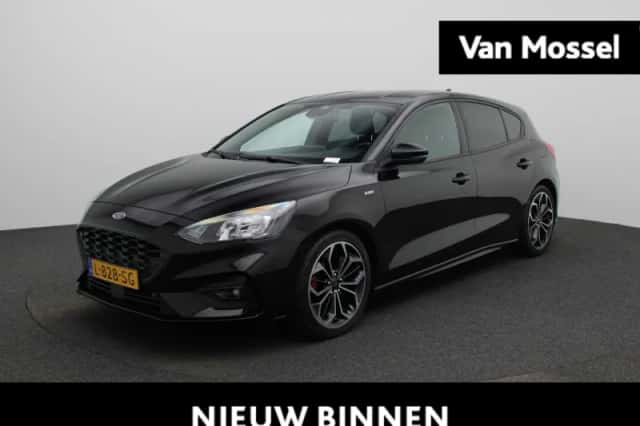 Ford Focus (2021) thumbnail 1