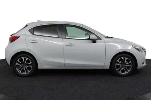 Mazda 2 (2019) thumbnail 6