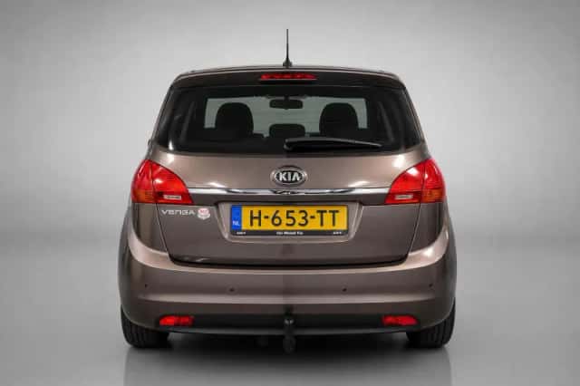 Kia Venga (2017) thumbnail 2