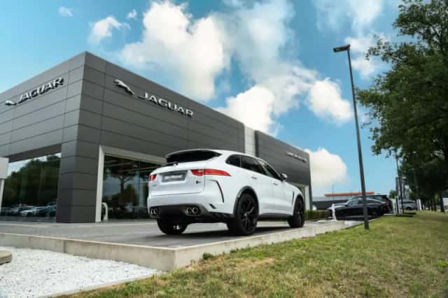 Land Rover Range Rover Sport (2026) thumbnail 5