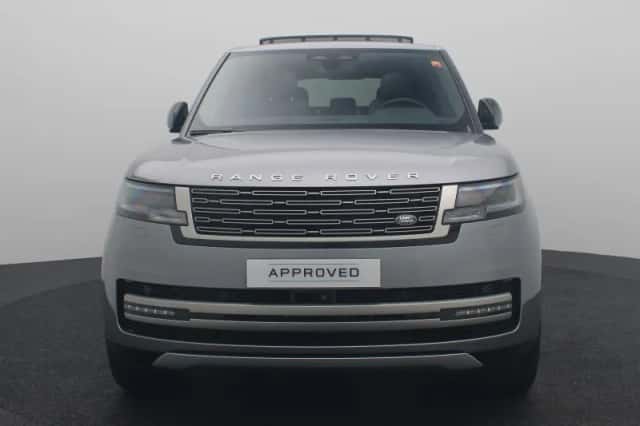 Land Rover Range Rover (2024) thumbnail 4